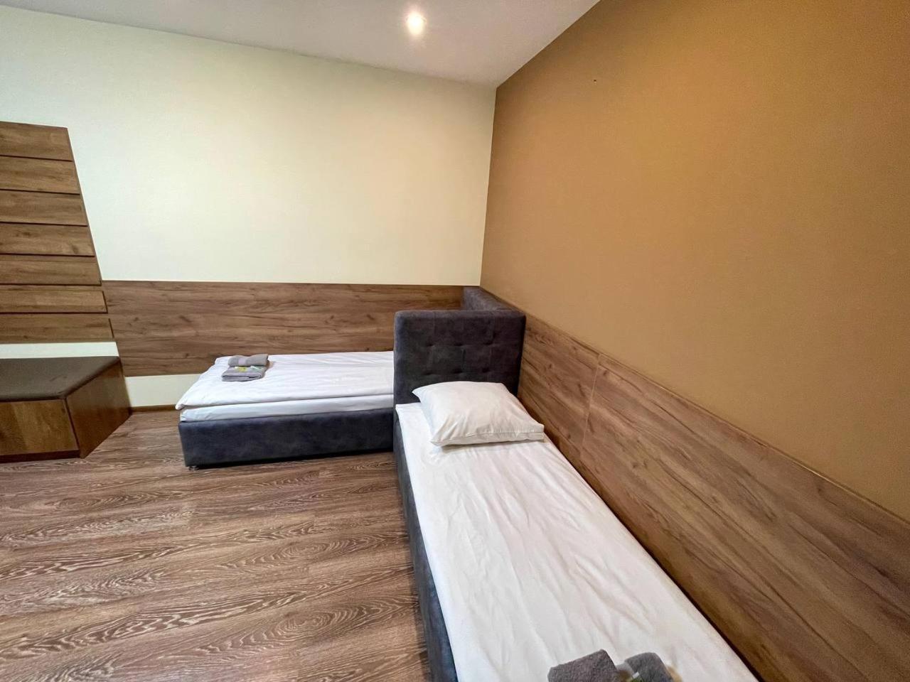 Apartments In Uzhgorod For You. المظهر الخارجي الصورة