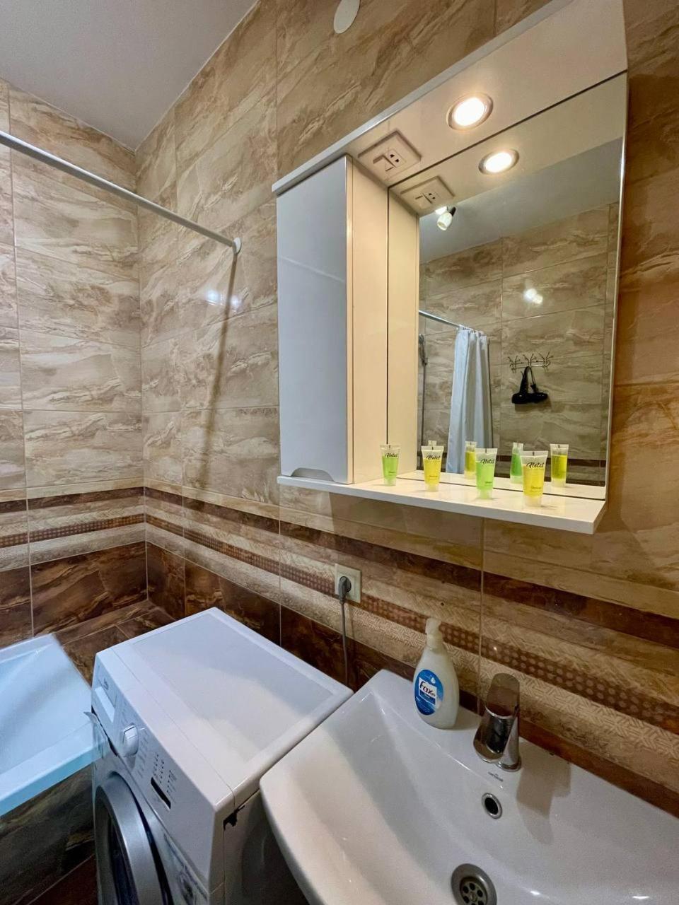 Apartments In Uzhgorod For You. المظهر الخارجي الصورة